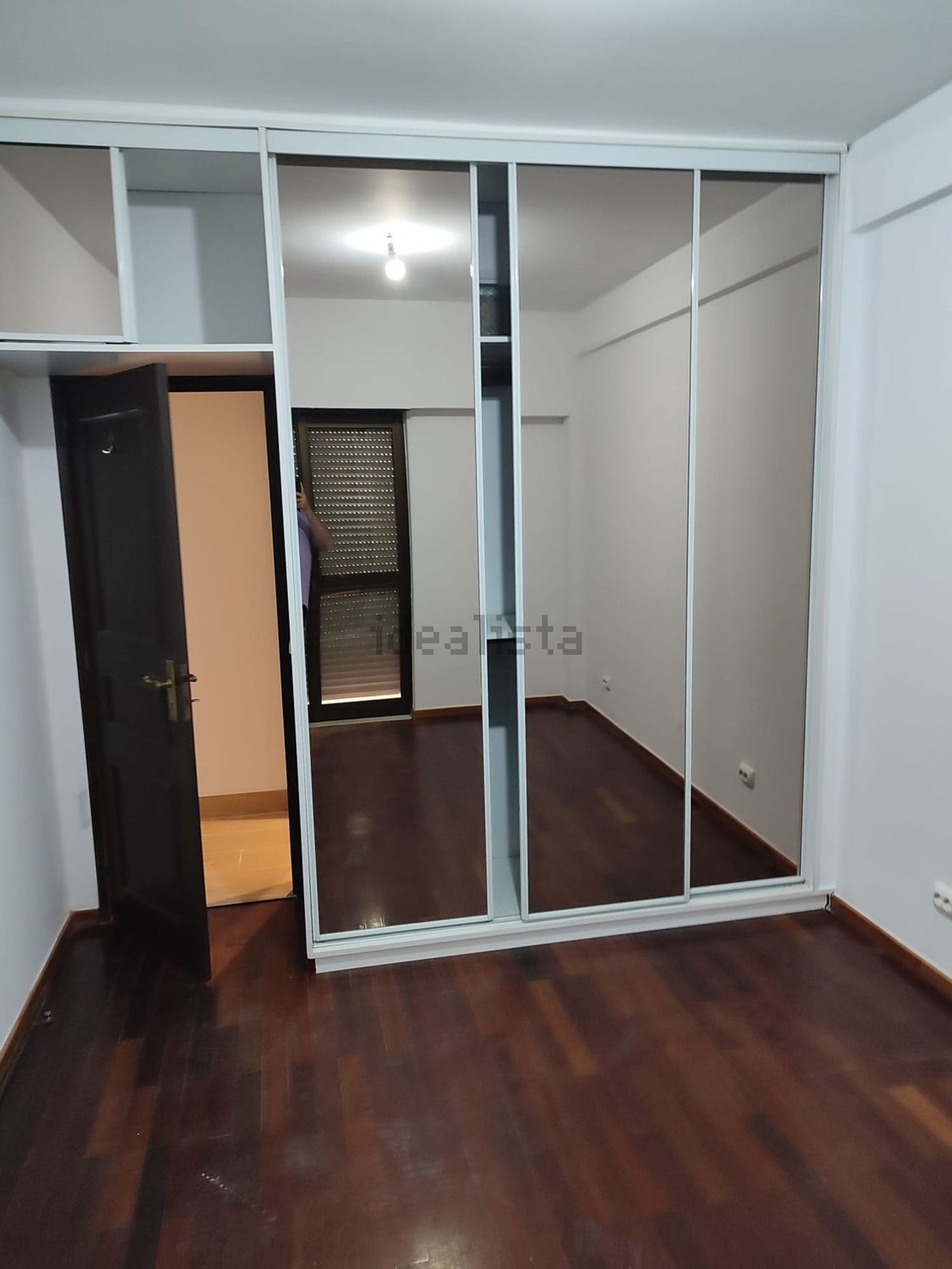出租房间在Rua de Damão, 7 - 试衣间