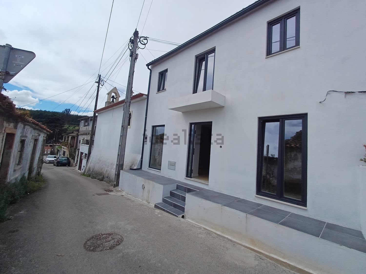 双拼别墅出售在Rua São Miguel, 8 - 外立面