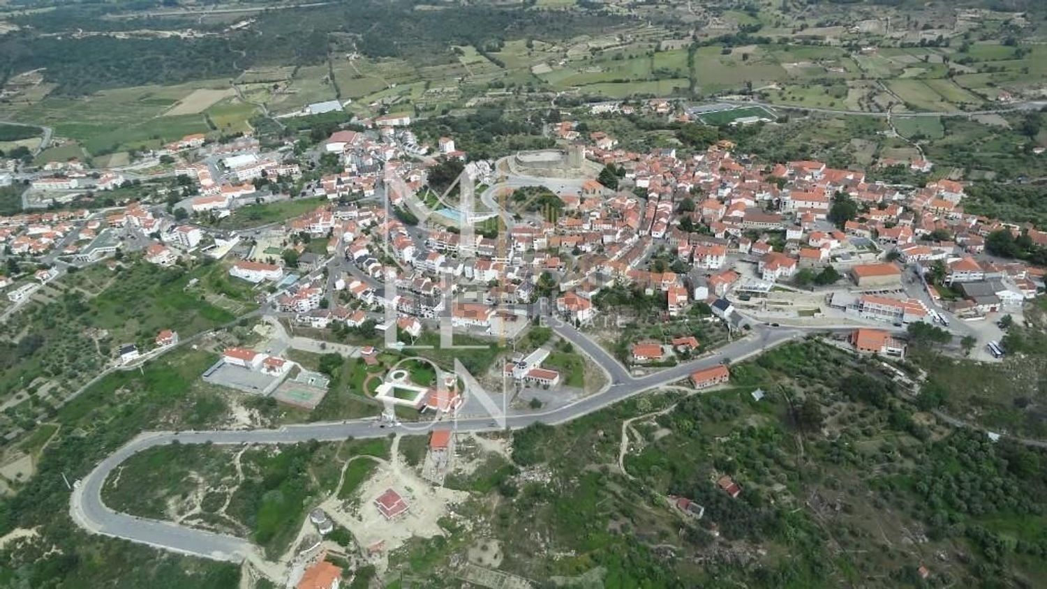 公寓 t3出售在Bairro de Santo Antão s/n - 照片