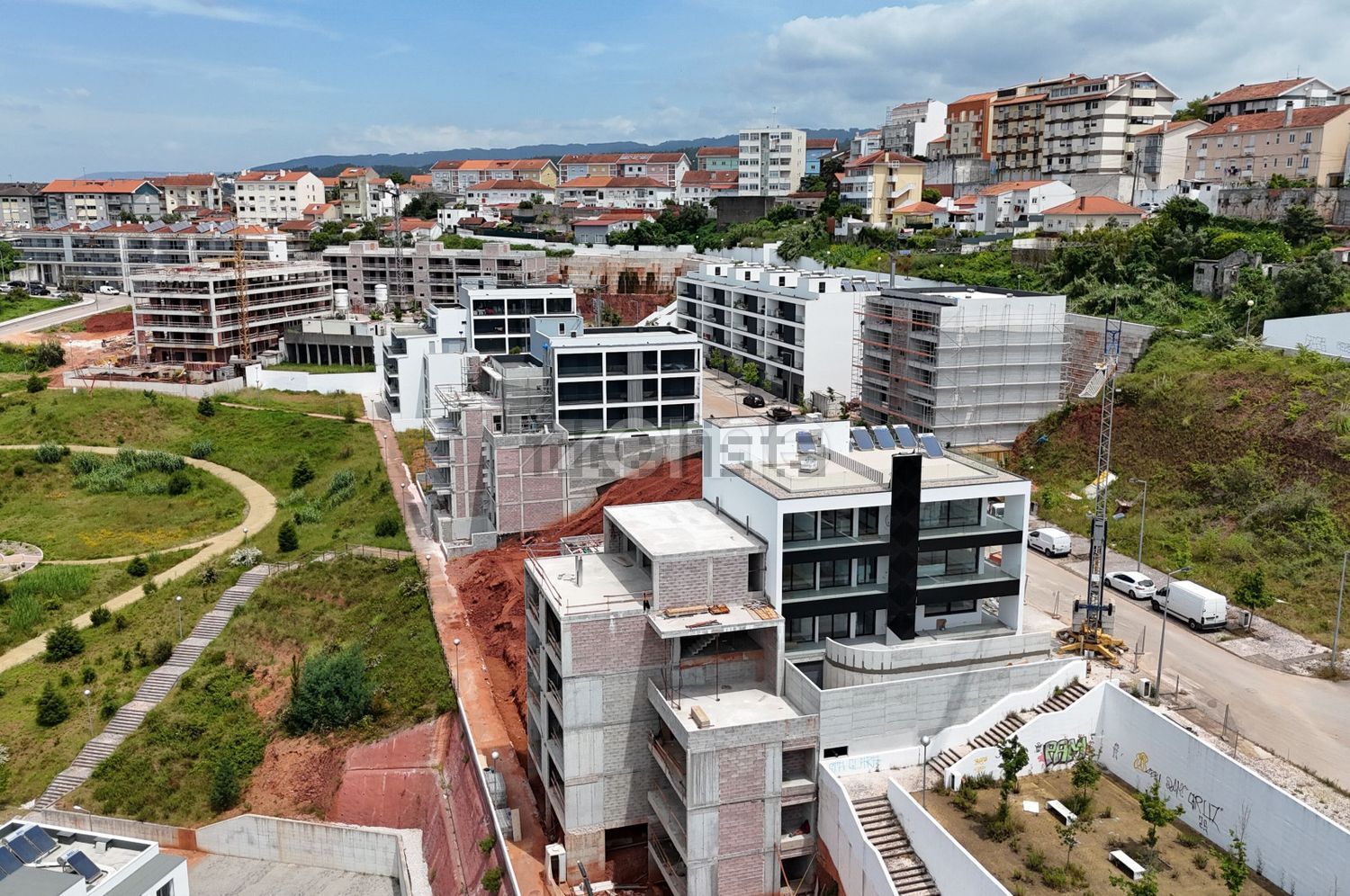 公寓 t2出售在Rua Lourenço Chaves de Almeida, 29 - 详情