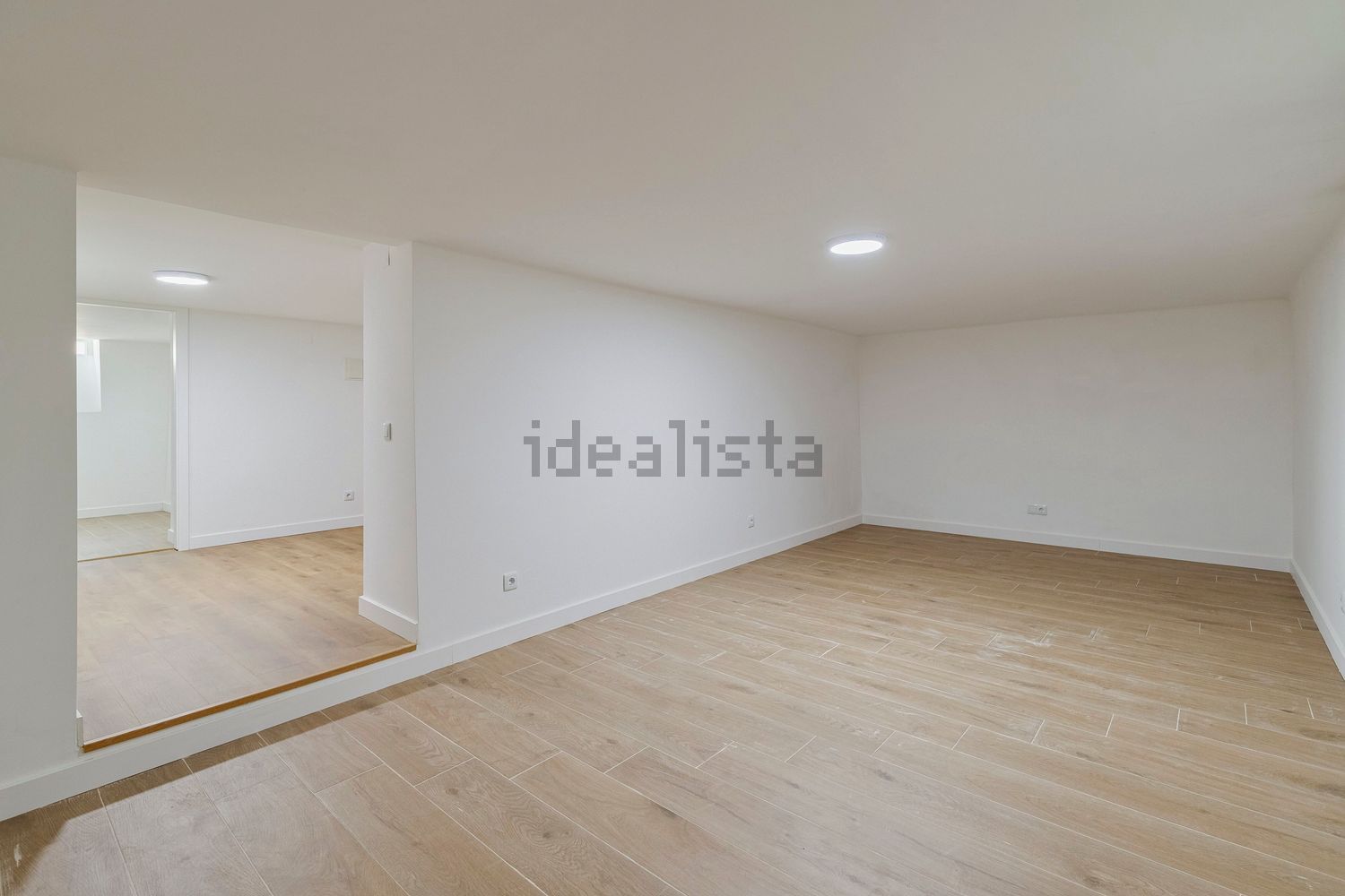 双拼别墅出售在Avenida Jaime Cortesão, 12 - 居住