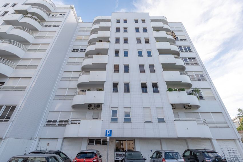 公寓 t5出售在Rua São Teotónio