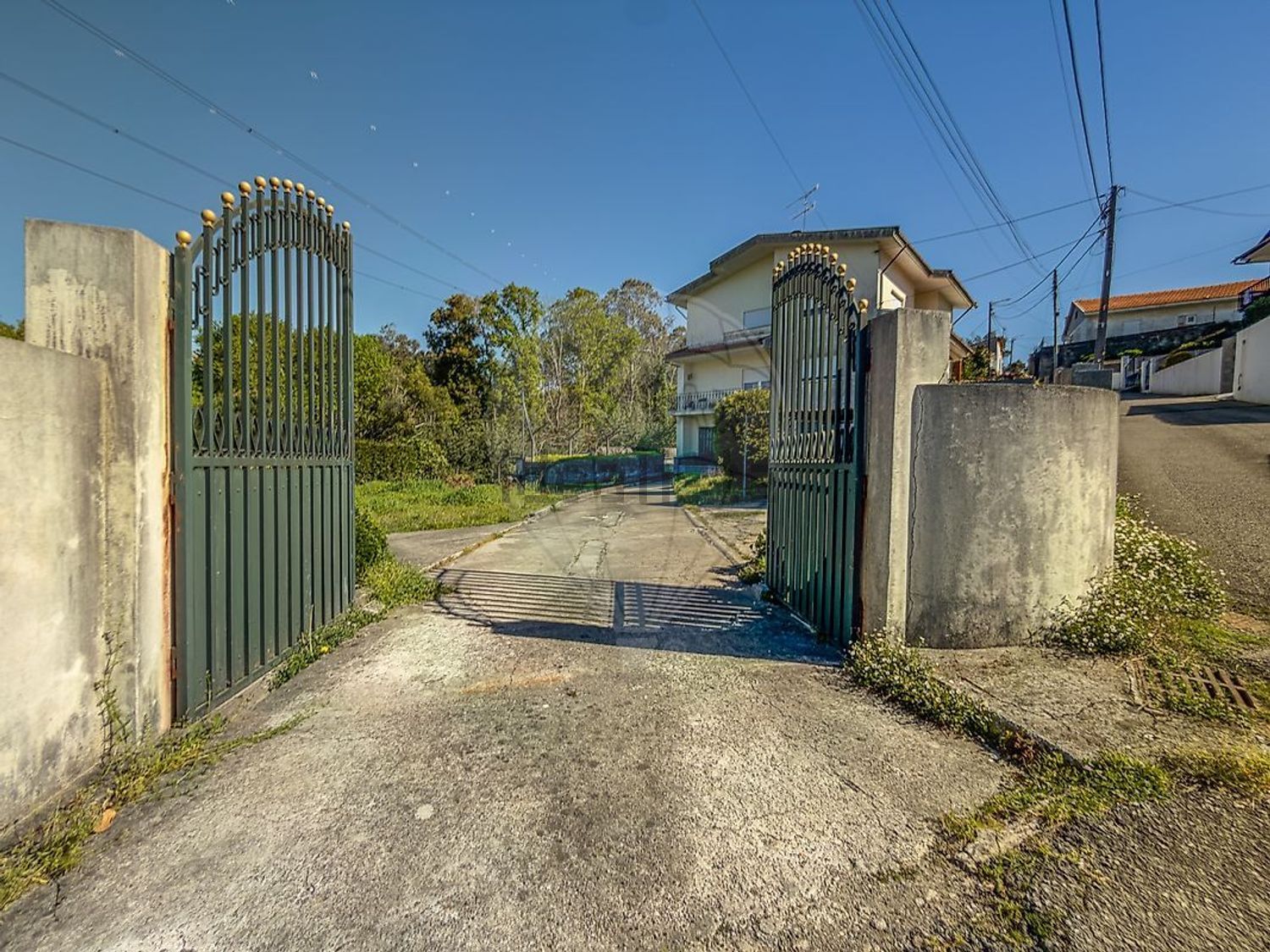 小楼房或独栋别墅出售在Vila de Cucujães - 外立面
