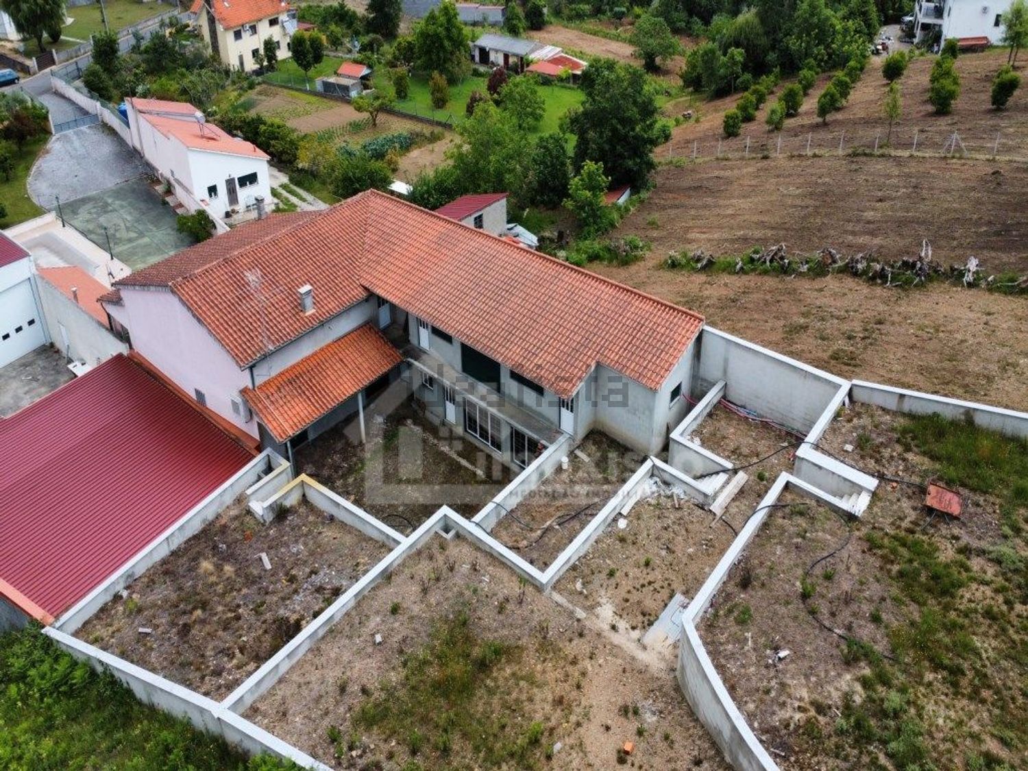 小楼房或独栋别墅出售在Figueiró dos Vinhos e Bairradas - 游泳池