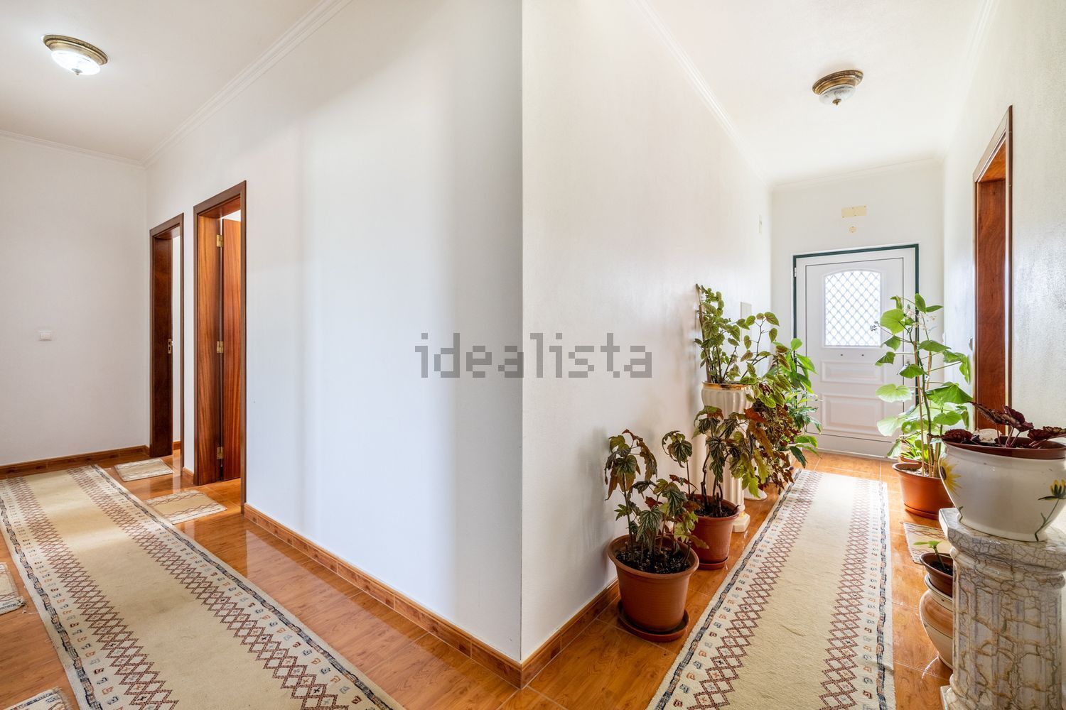 小楼房或独栋别墅出售在Rua das vinheirias 2460-352 s/n - 过道