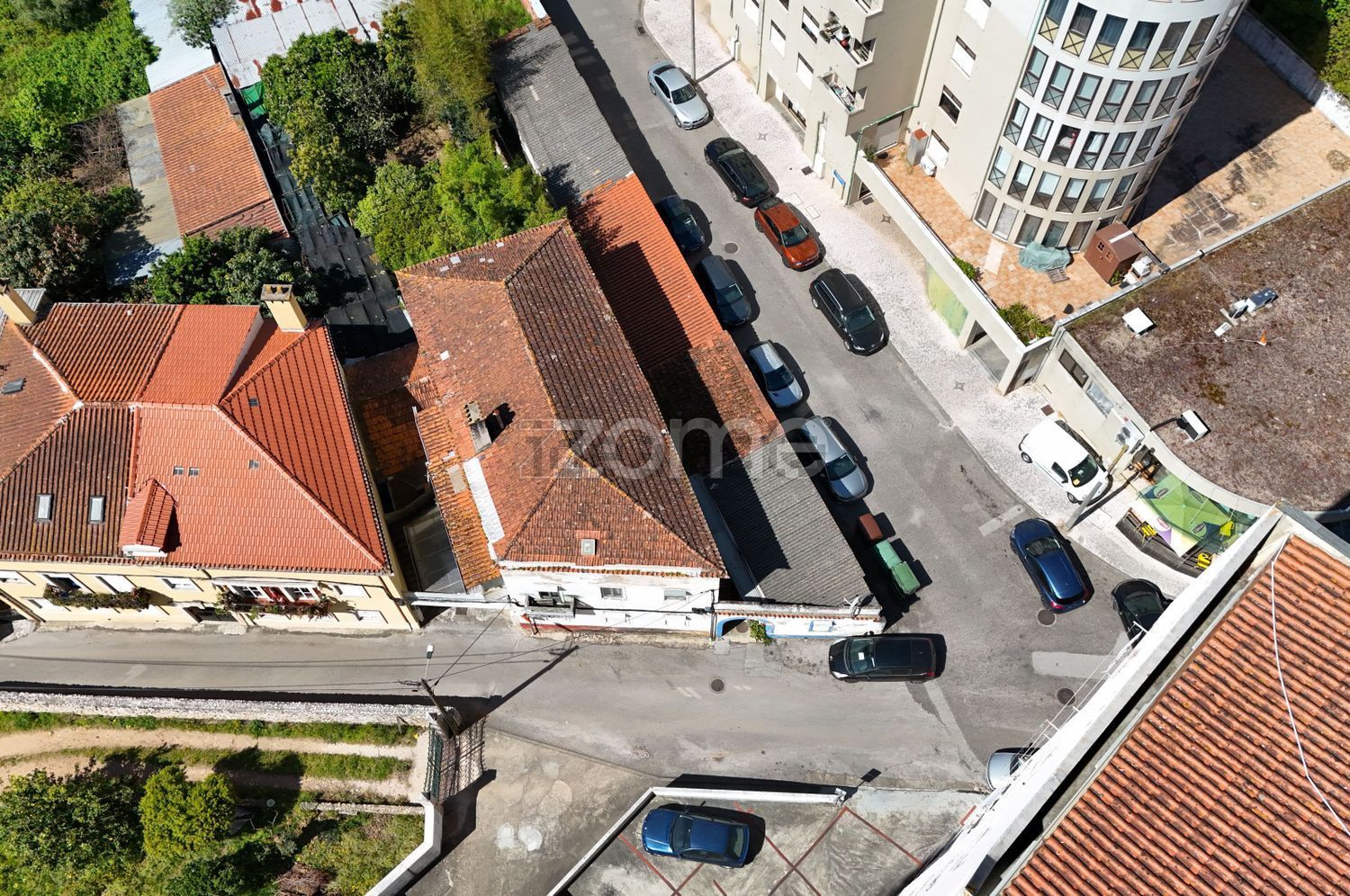 小楼房或独栋别墅出售在Rua Frei Brás de Braga, 120 - 详情