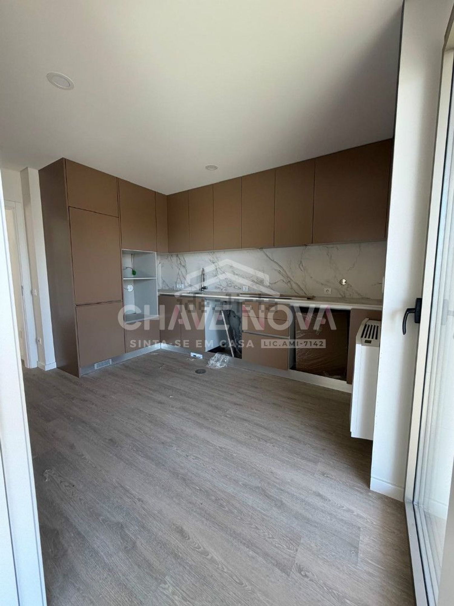 公寓 t3出售在Largo Eça de Queiroz s/n - 照片