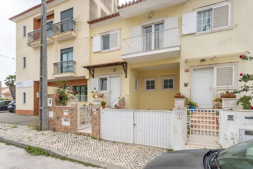联排别墅出售在Rua Cidade Vila Real, 448 a