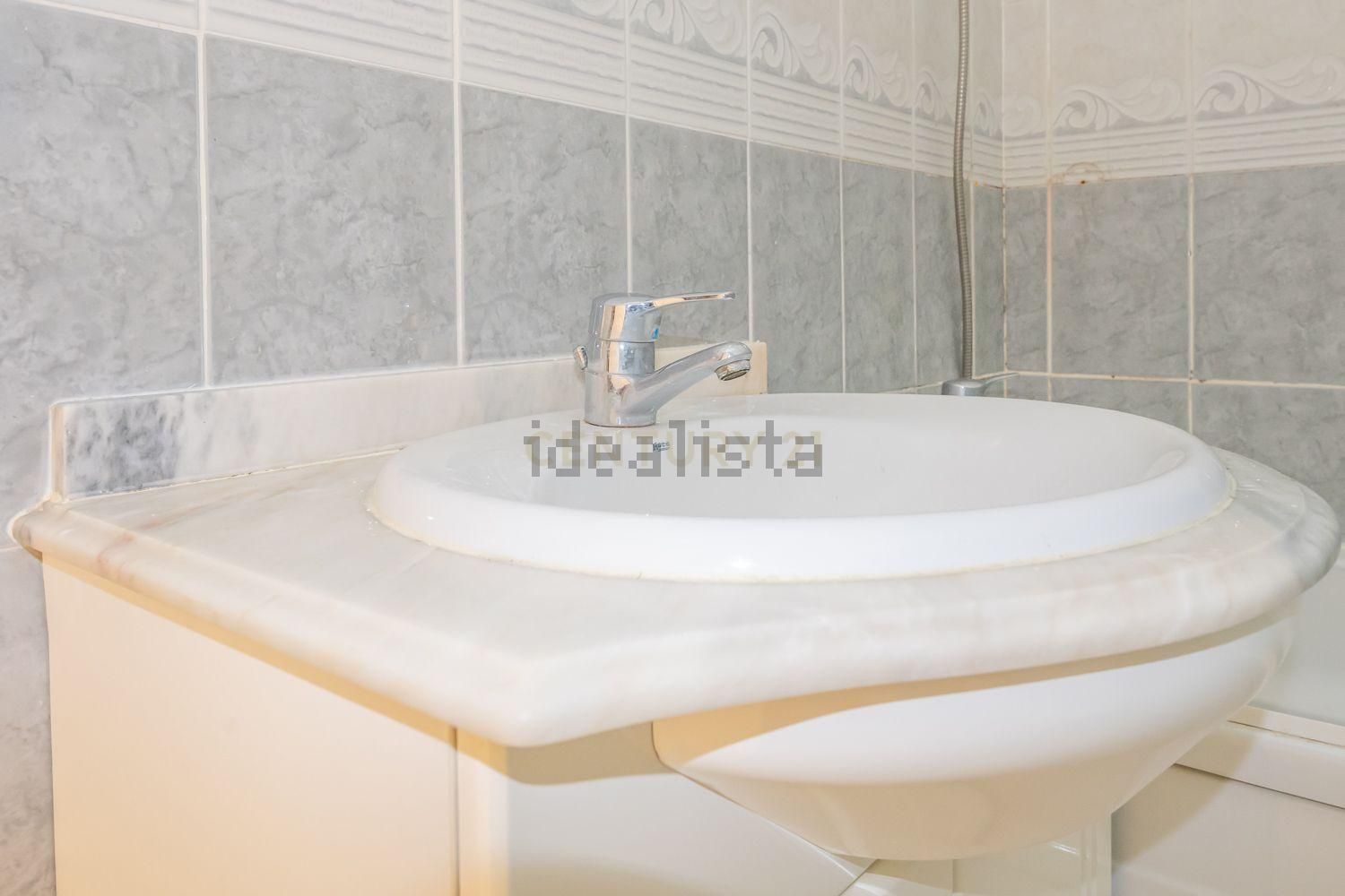公寓 t2出售在Rua Cidade Debrecen - 卫生间