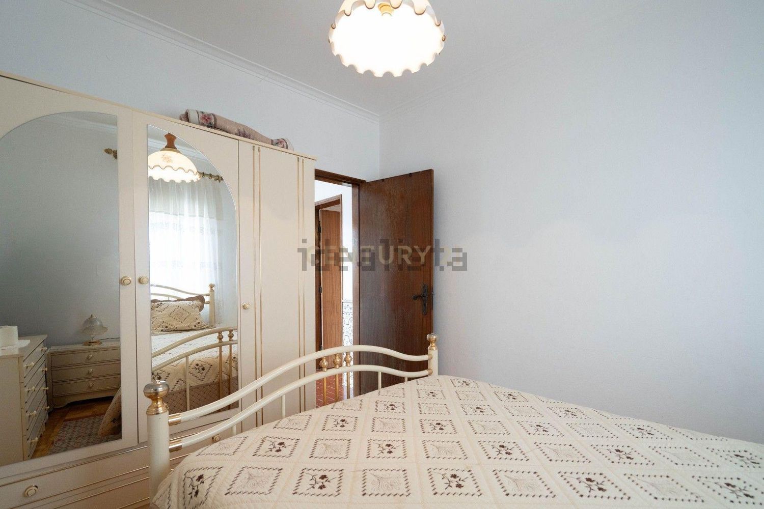 小楼房或独栋别墅出售在Rua Pereiro de Cima s/n - 卧室