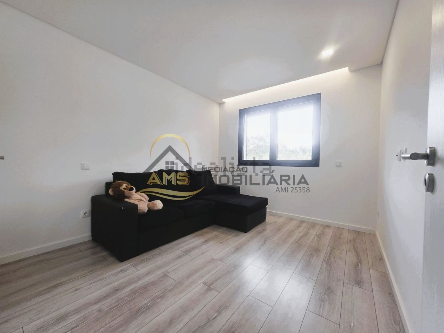 公寓 t3出售在Rua D - Urbanização Quinta do Barroso, 5 - 客厅