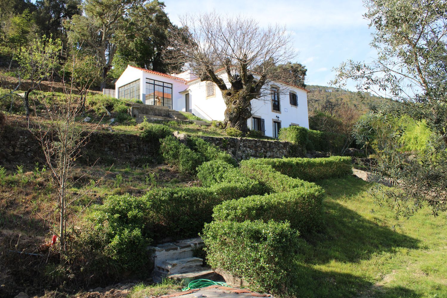 小镇楼房出售在Rua central, 1 - 外立面