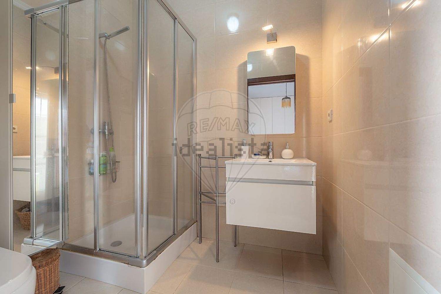 小楼房或独栋别墅出售在Estrada Sem Nome - 卫生间