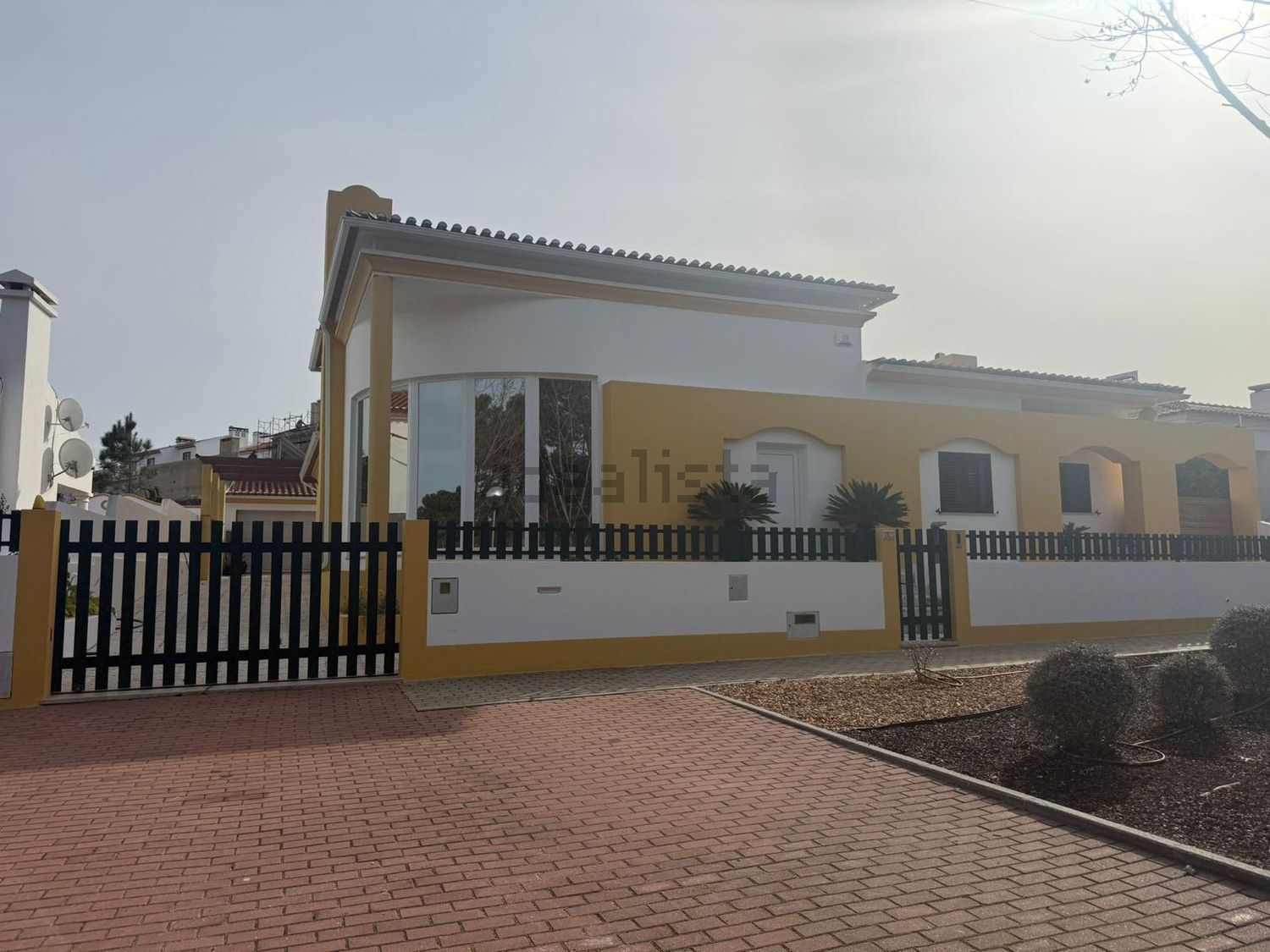 小楼房或独栋别墅出售Vila Nova de santo Andre - 外立面