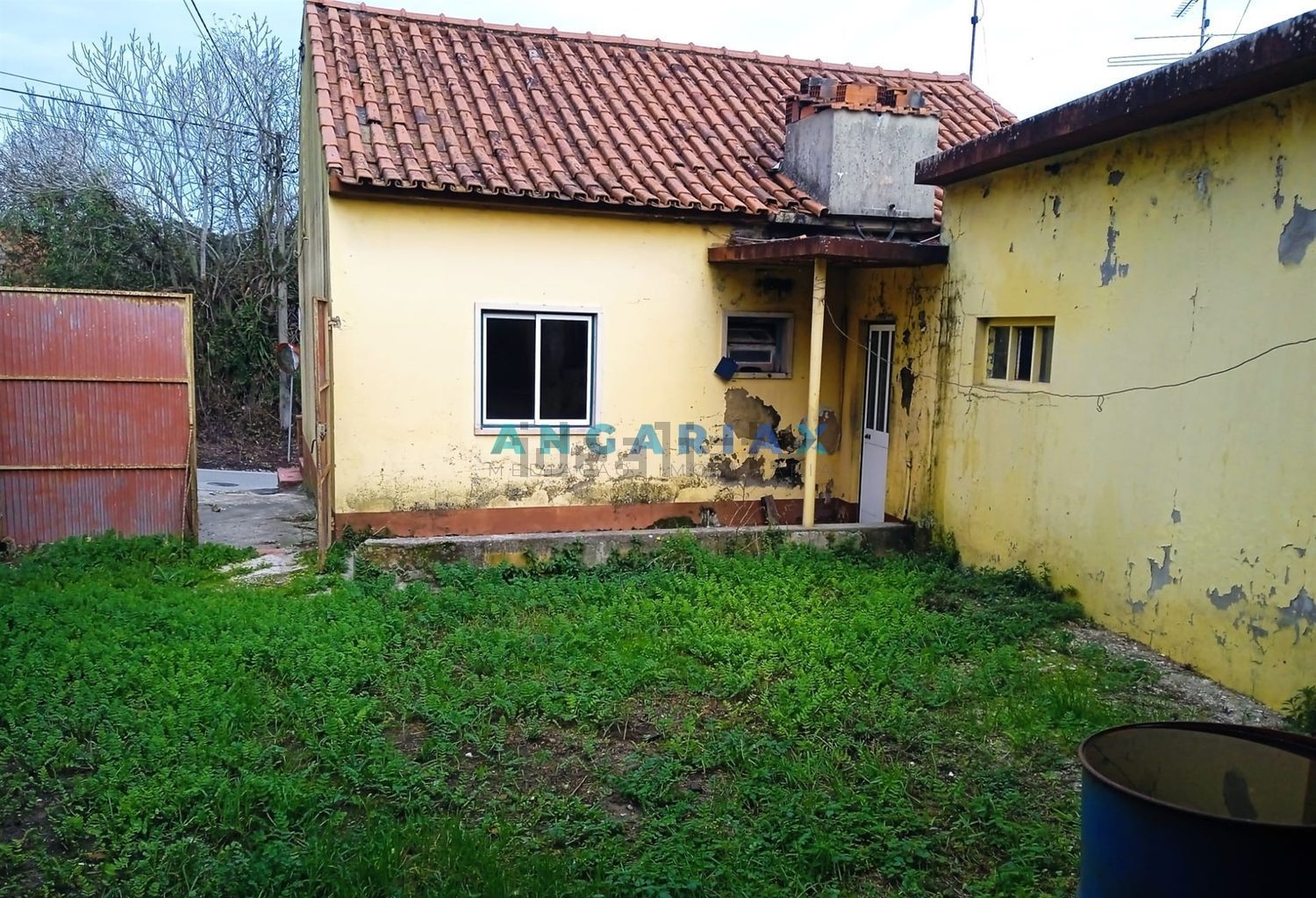 小楼房或独栋别墅出售在Rua da Associação, 5 - 外立面