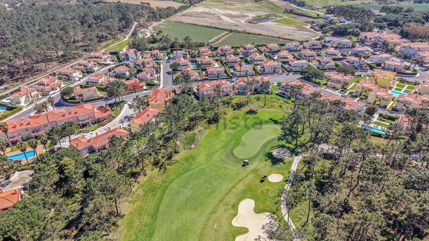小楼房或独栋别墅出售在Rua Dona Leonor de Aragão - 照片