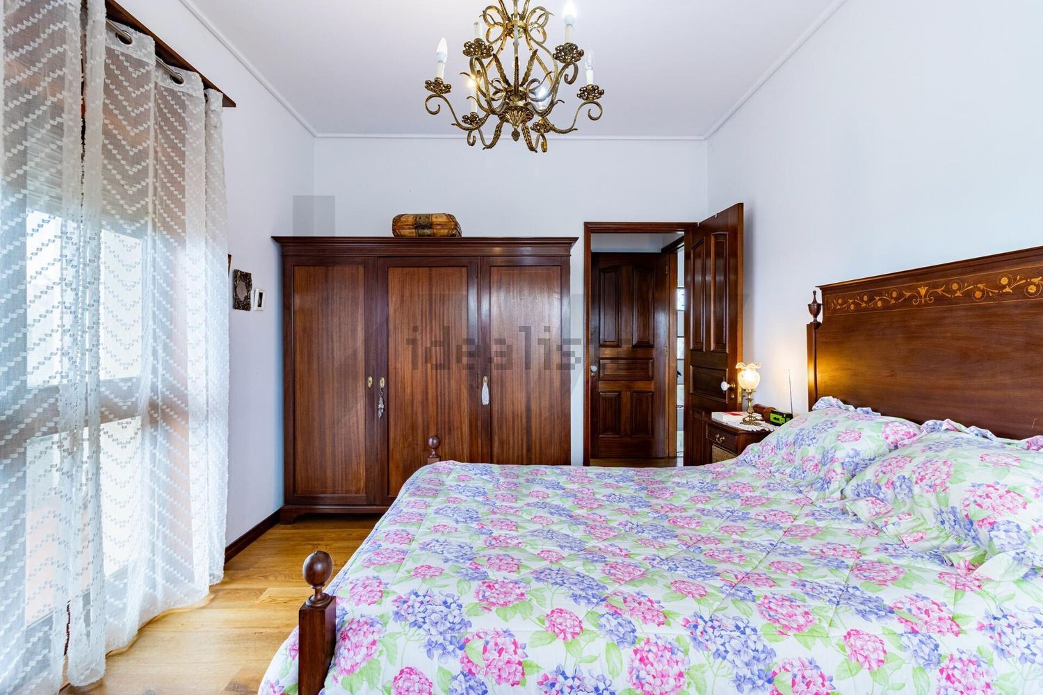 小楼房或独栋别墅出售在Rua de Santa Marinha, 391 - 卧室