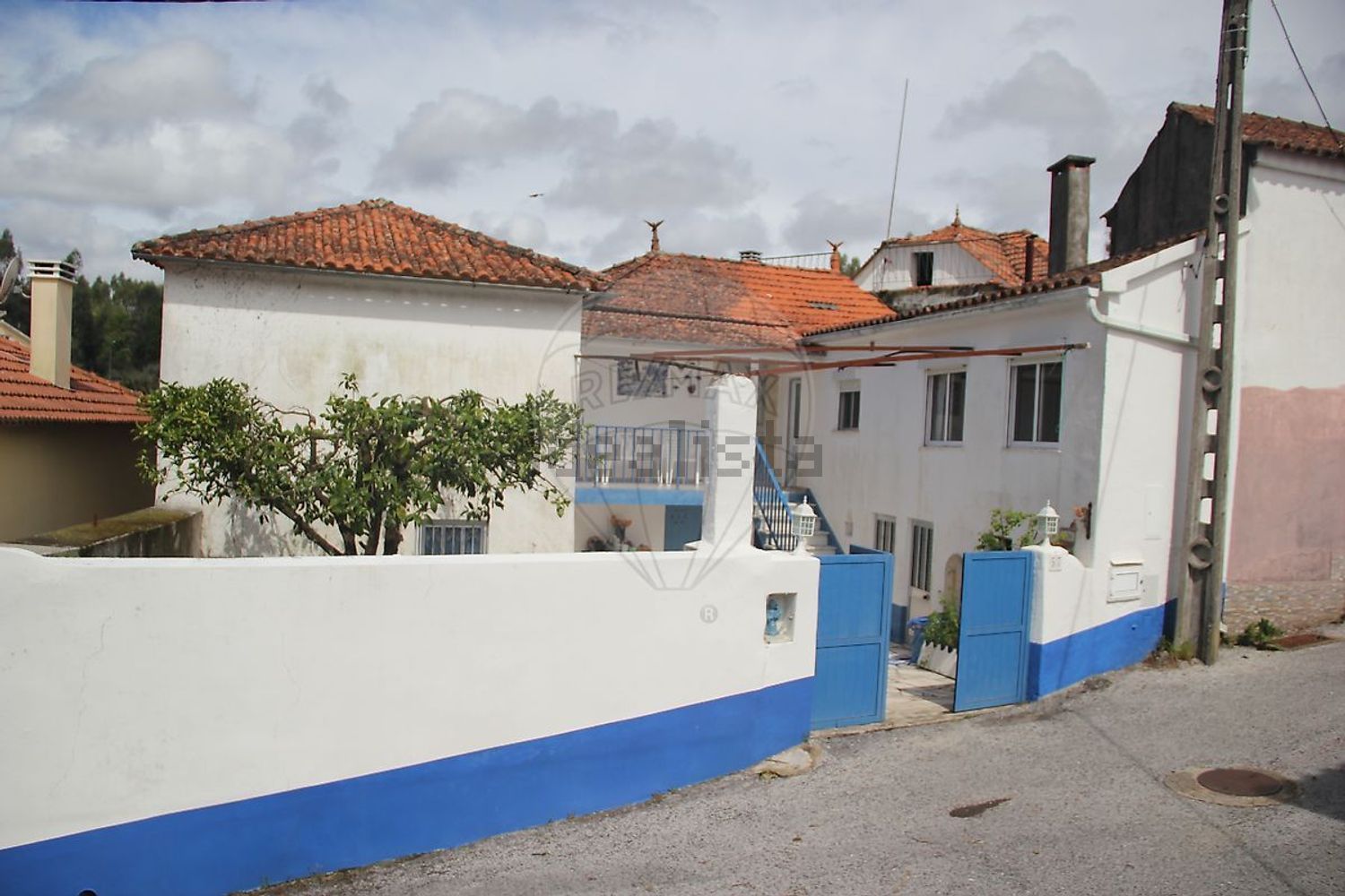 出租小楼房或独栋别墅在Rua da Capela, 3 - 外立面
