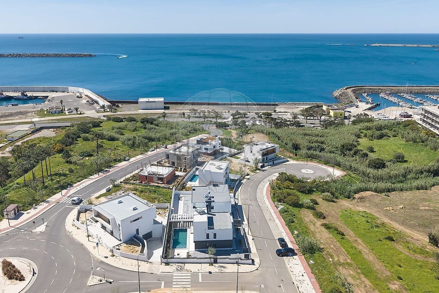 小楼房或独栋别墅出售在Rua Maestro Fernando Lopes Graça - 视线