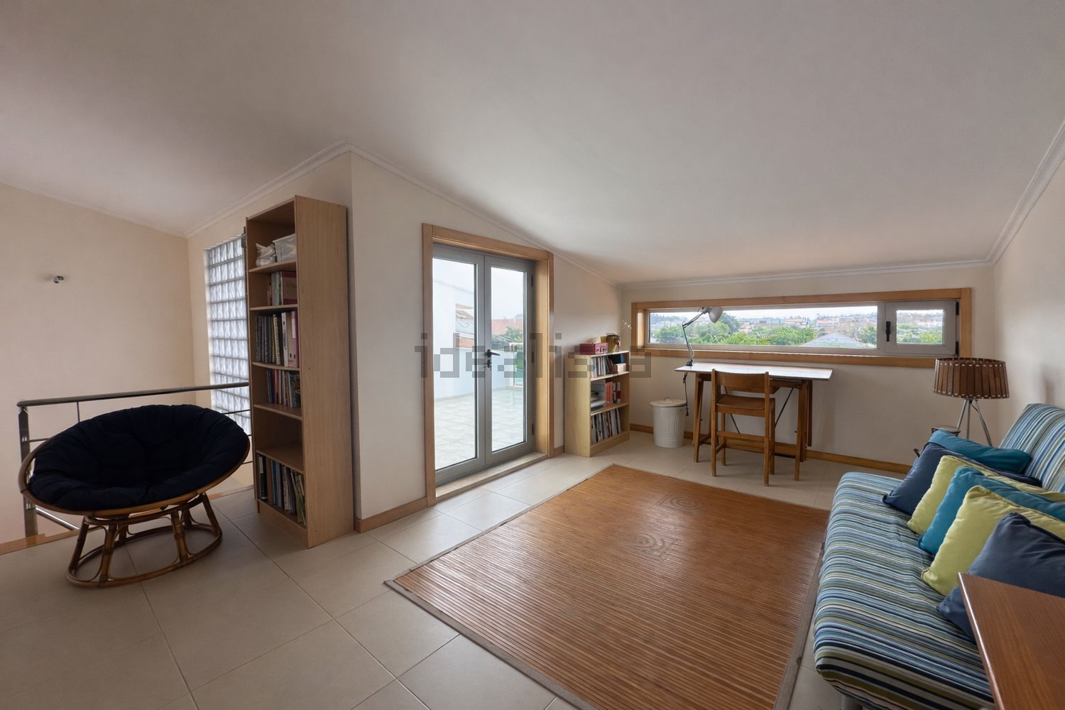 双拼别墅出售在Rua Direita - 客厅