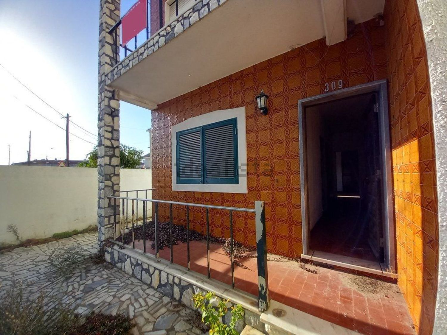 双拼别墅出售在Rua Futebol Clube de São Francisco - 照片