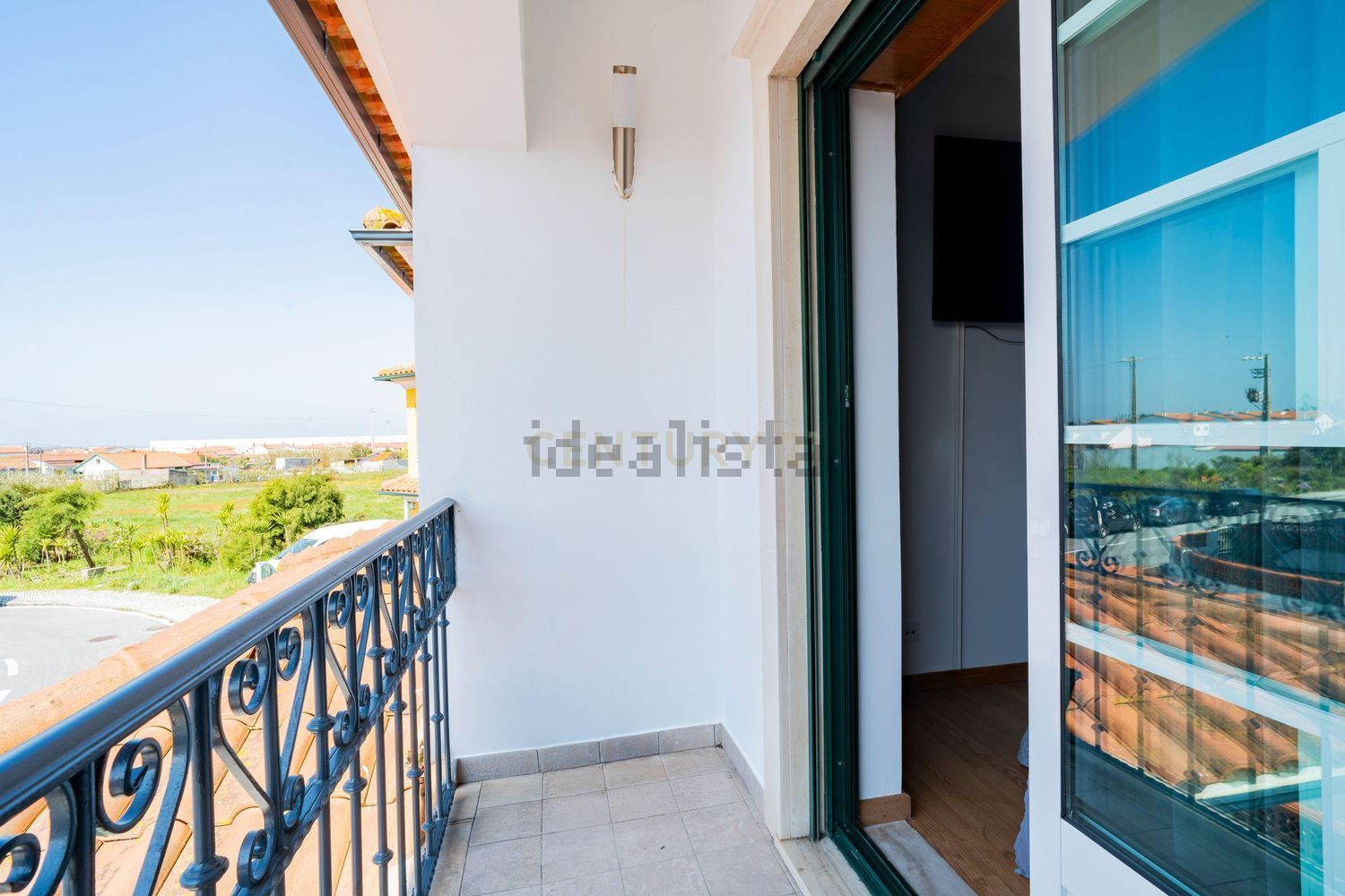 小楼房或独栋别墅出售在Rua dos Amieiros, 37 - 阳台