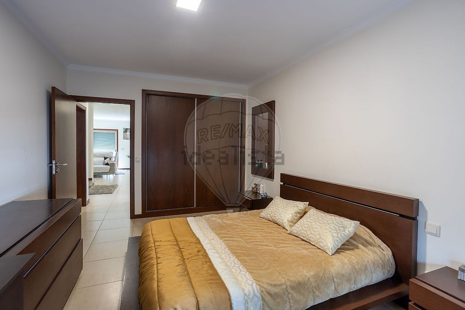 小楼房或独栋别墅出售在Rua Escola C+s - 卧室