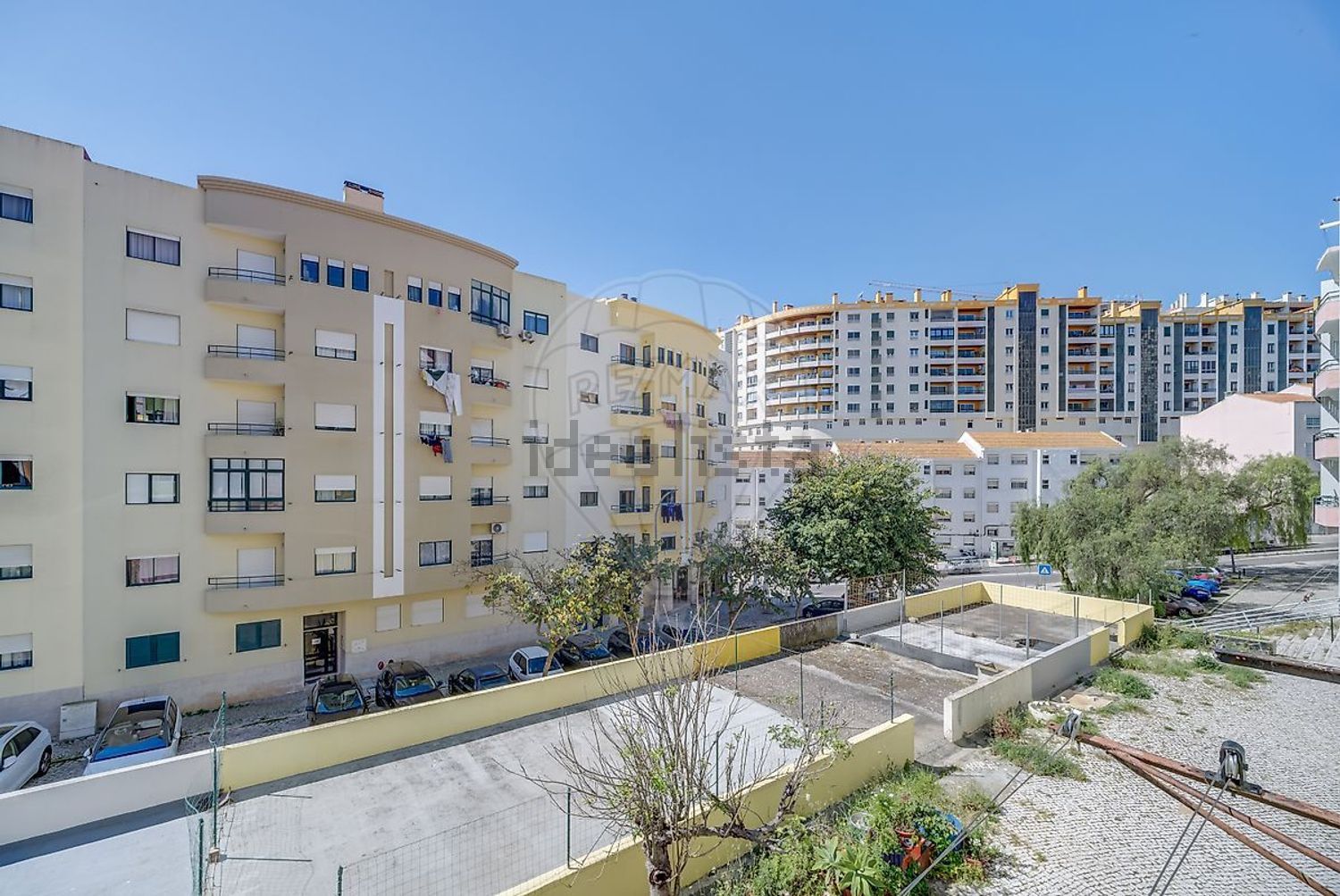 公寓 t2出售在Rua da Alfarrobeira - 游泳池