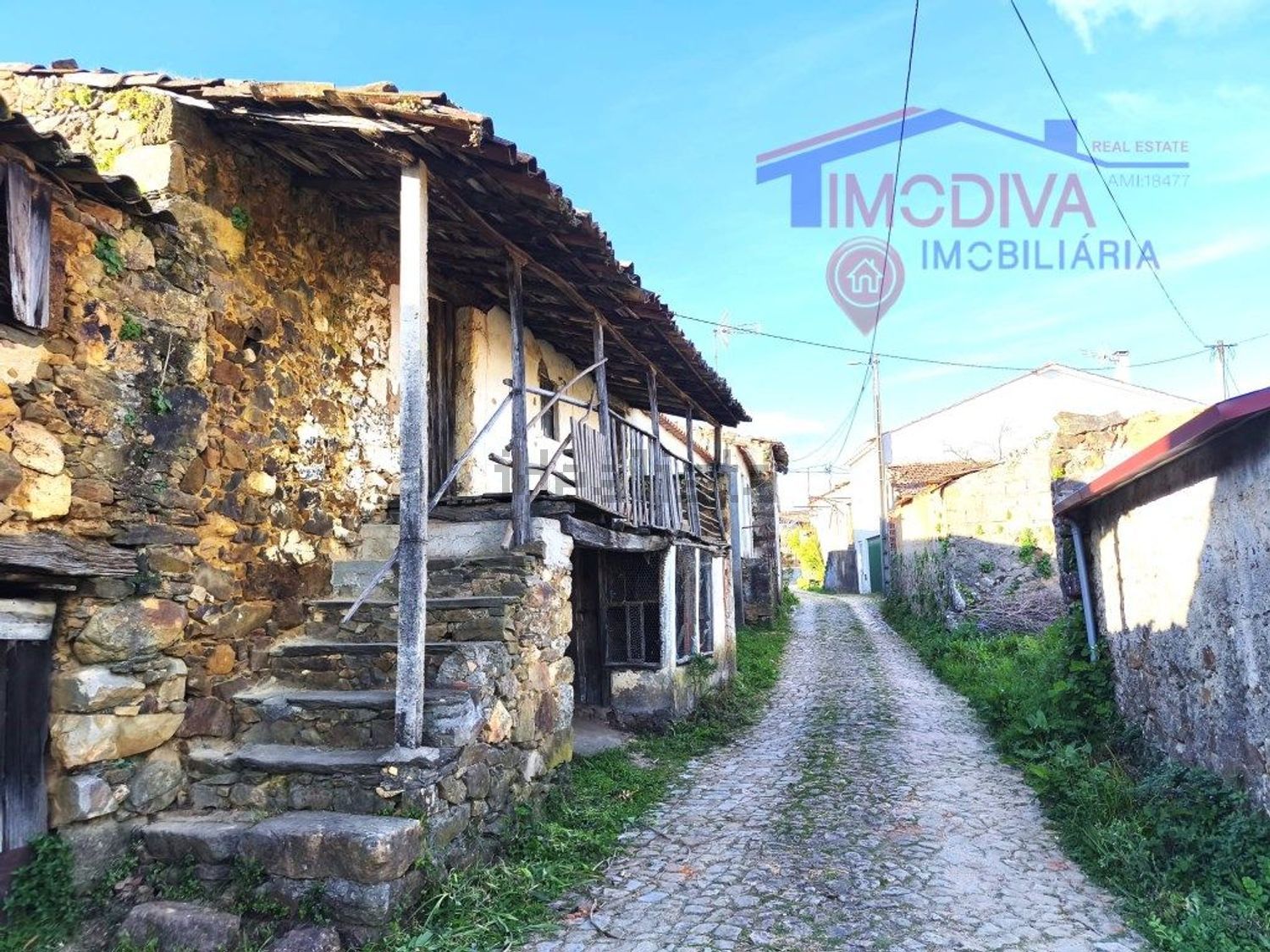 小楼房或独栋别墅出售在Figueiró dos Vinhos e Bairradas - 外立面