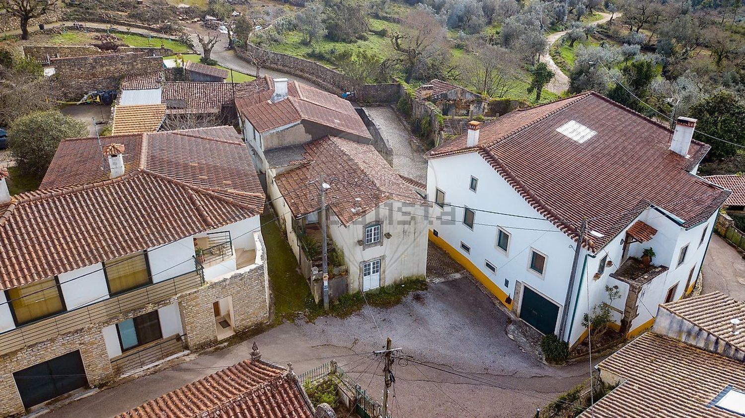 小楼房或独栋别墅出售在Vila Seca e Bem da Fé - 外立面