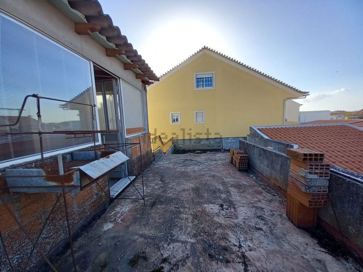 小楼房出售在Rua Futebol Clube de São Francisco - 详情