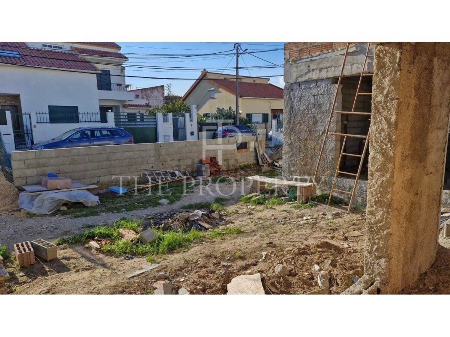 小楼房或独栋别墅出售在Rua Doutor Ramiro Correia - 外立面