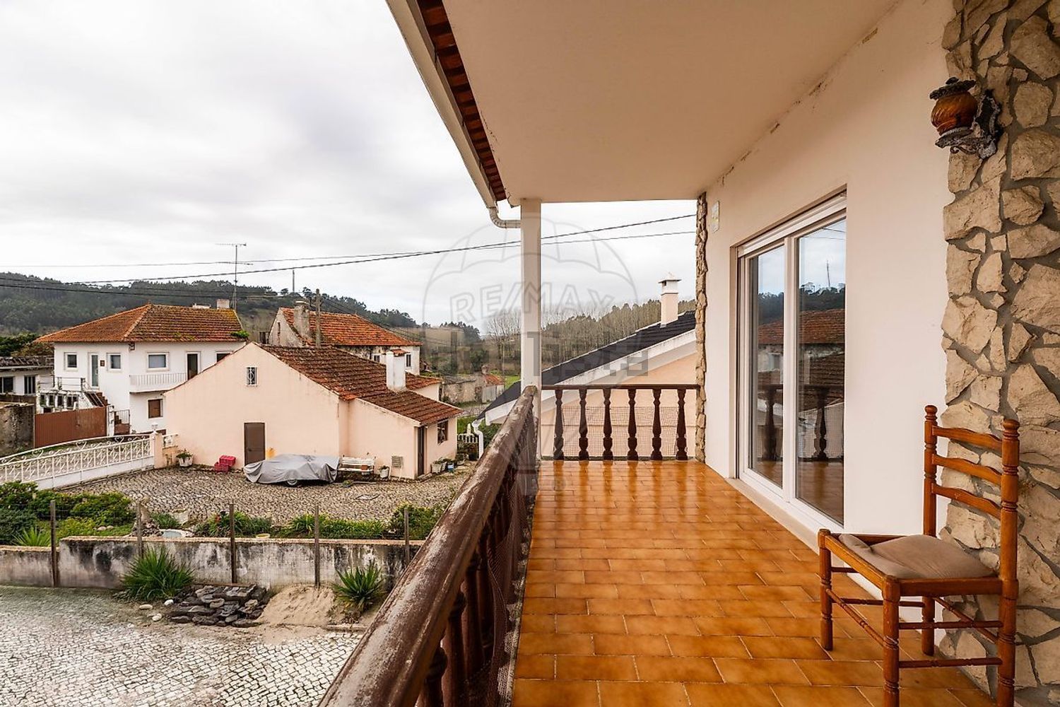 小楼房或独栋别墅出售在Rua dos Castanheiros - 阳台