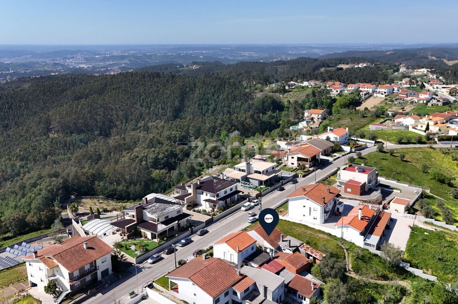 小楼房或独栋别墅出售在Rua Olivais s/n - 详情