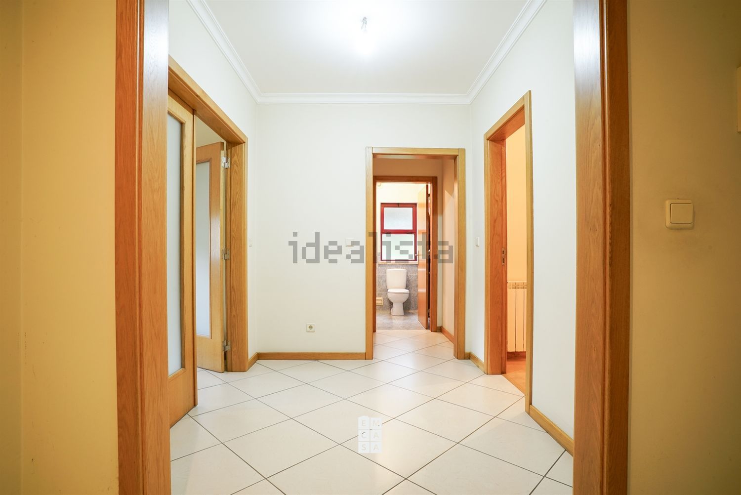 公寓 t2出售在Centro de Oliveira de Azeméis - 过道
