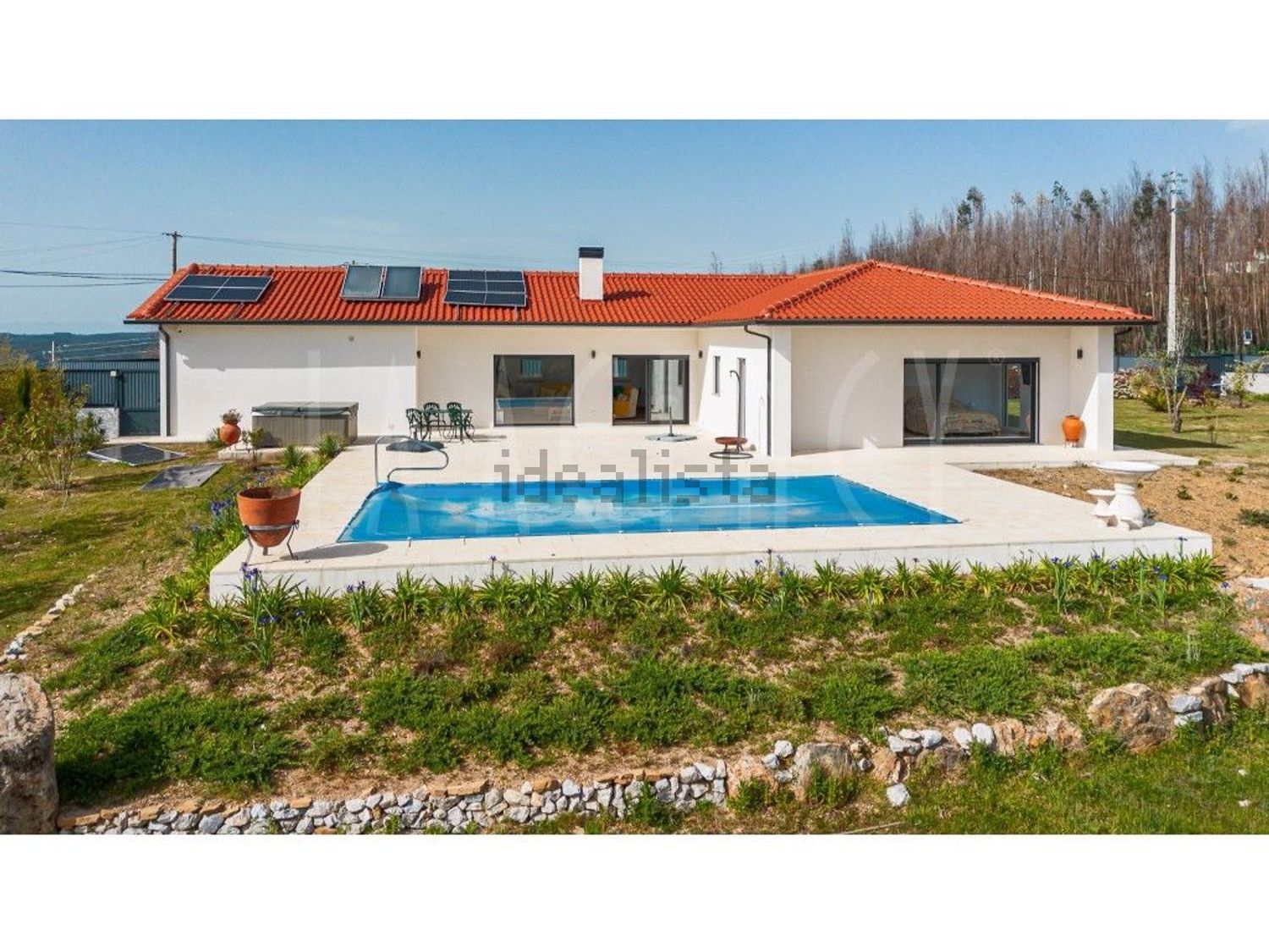 小楼房或独栋别墅出售在Vila Cova de Alva e Anceriz - 游泳池