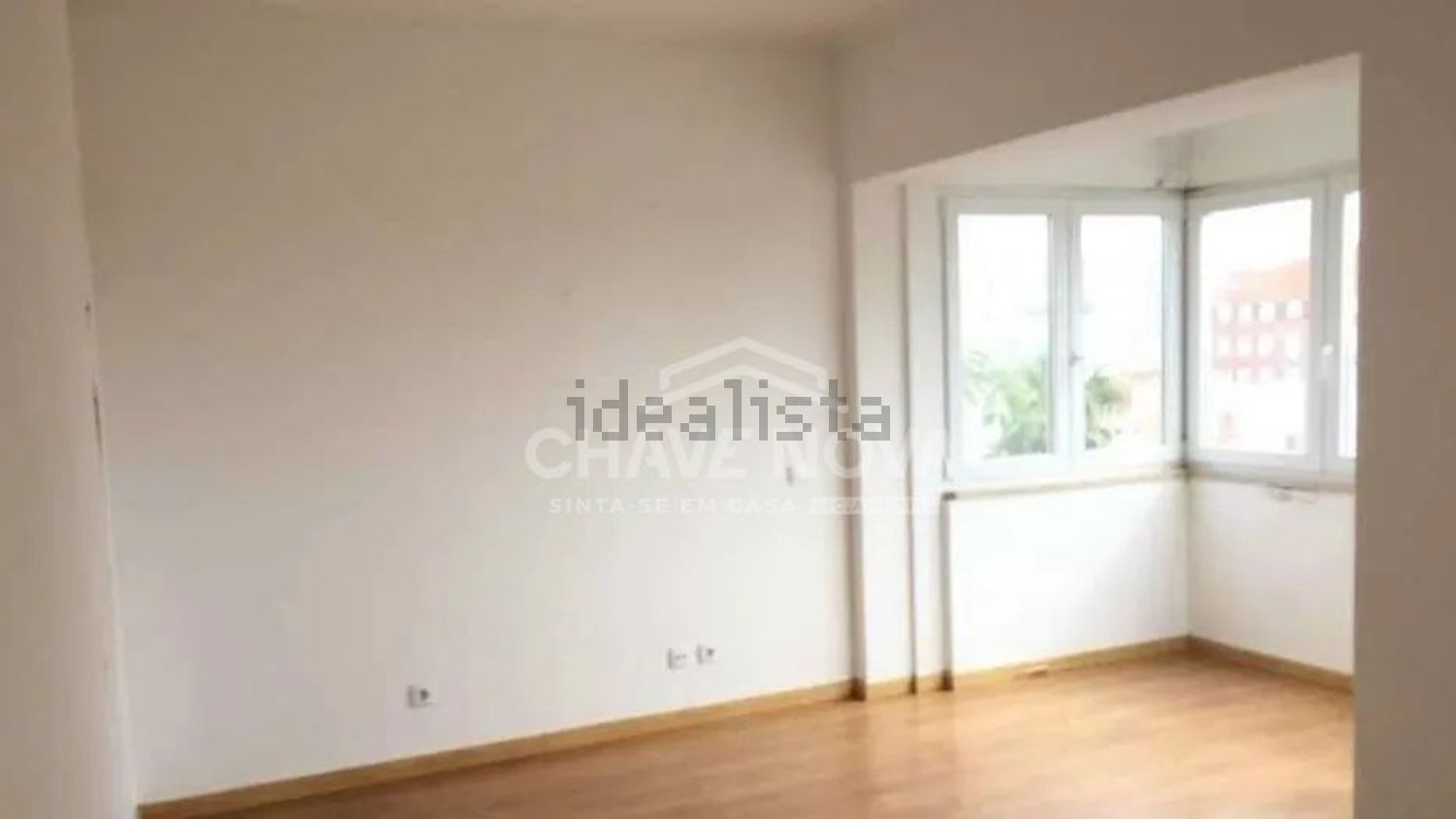 出租公寓 t3在Avenida Luísa Todi - 客厅