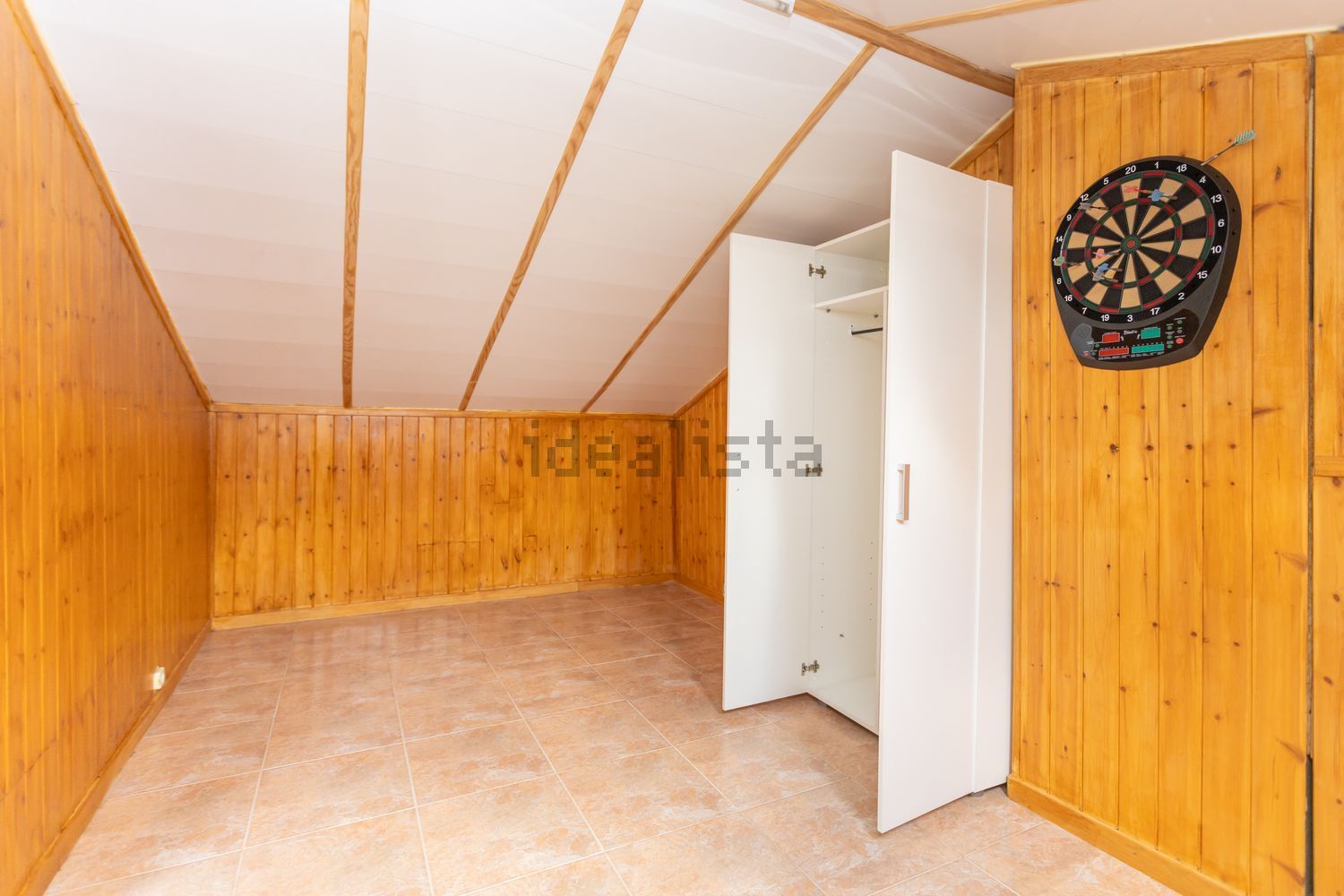 联排别墅出售在Rua Cidade Vila Real, 448 a - 阁楼