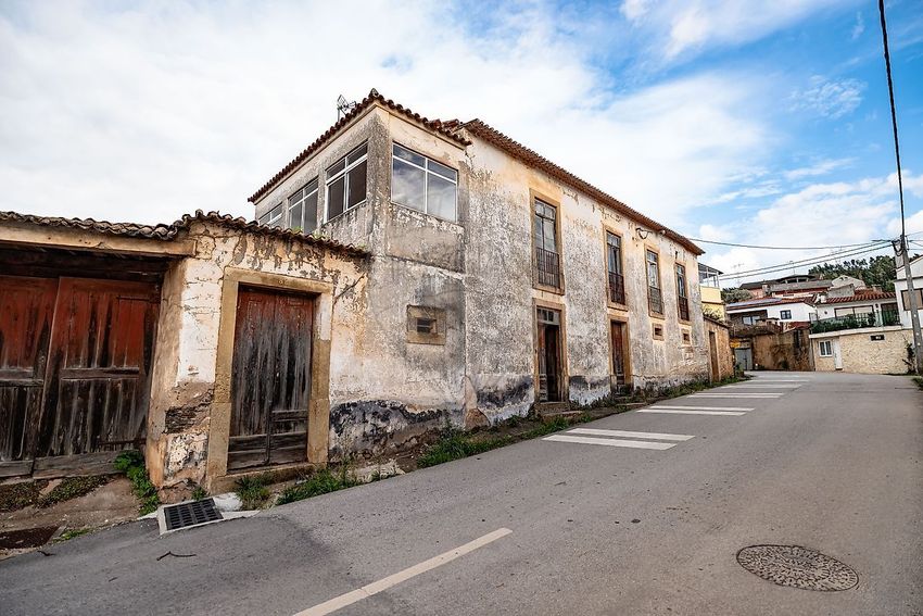 小楼房或独栋别墅出售在Rua do Vale