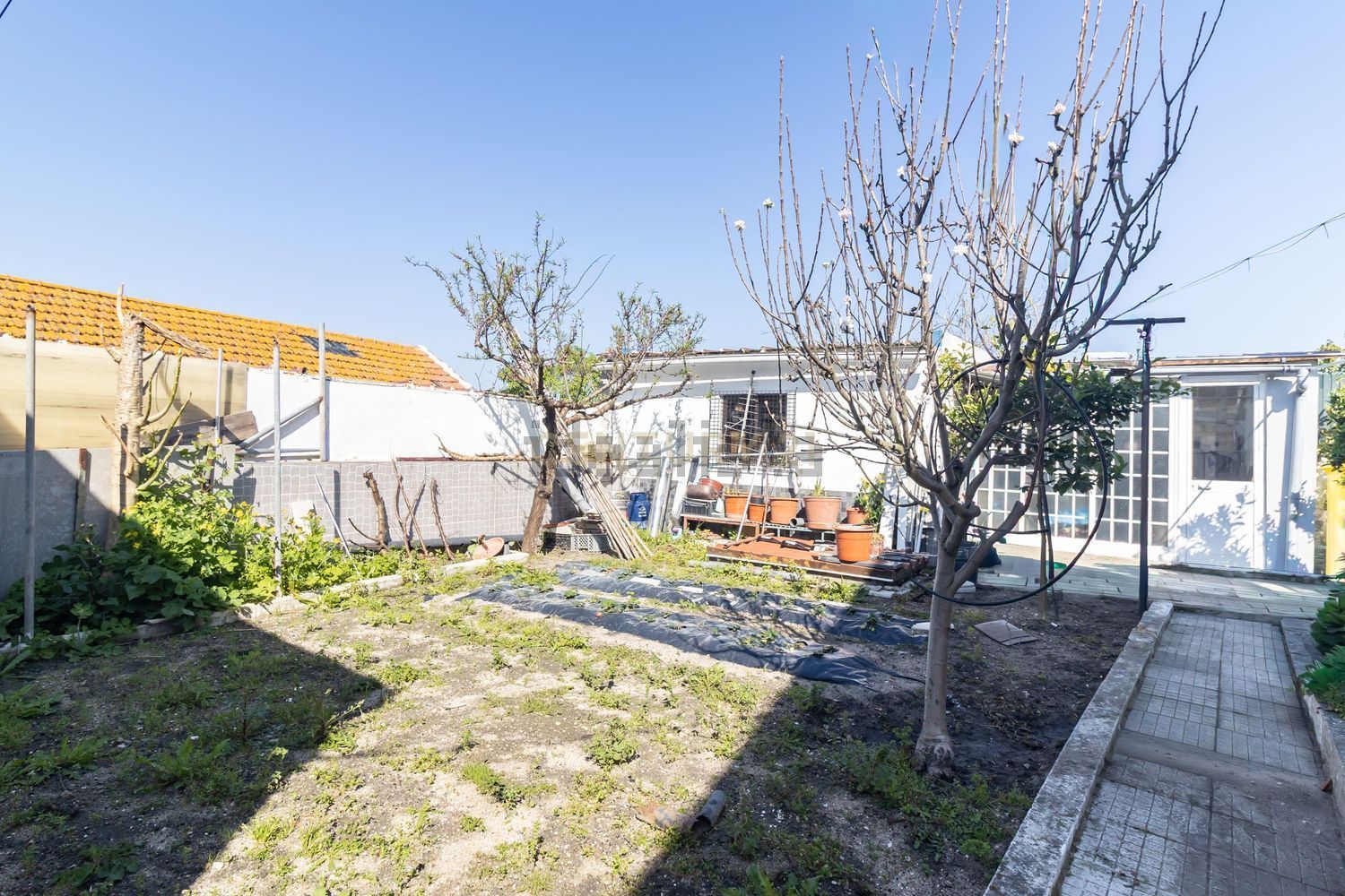 小楼房或独栋别墅出售在Rua de Santo Ovídio, 1 - 花园