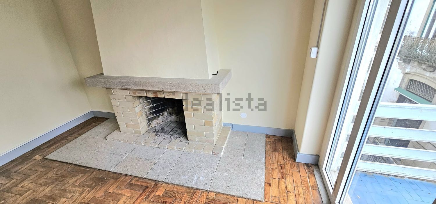 出租公寓 t2在Avenida Almeida Garrett, 15 - 详情