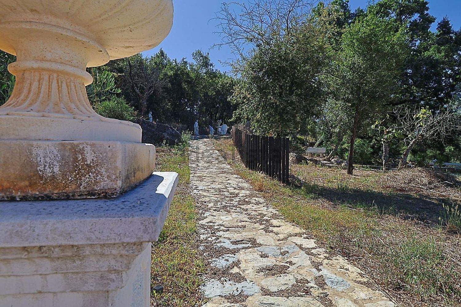 出租小楼房或独栋别墅在Rua do Barranco, 115 - 花园