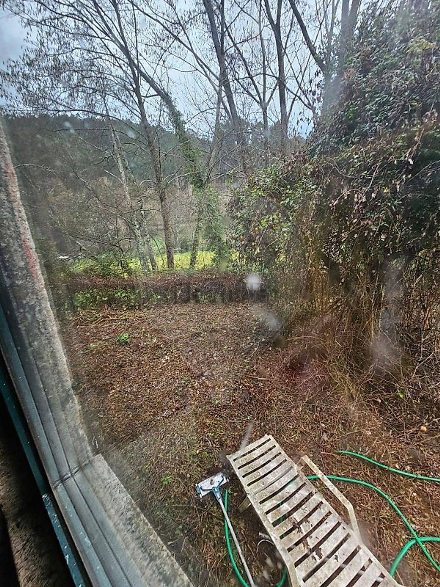 小楼房或独栋别墅出售在Estrada de Sá - 花园