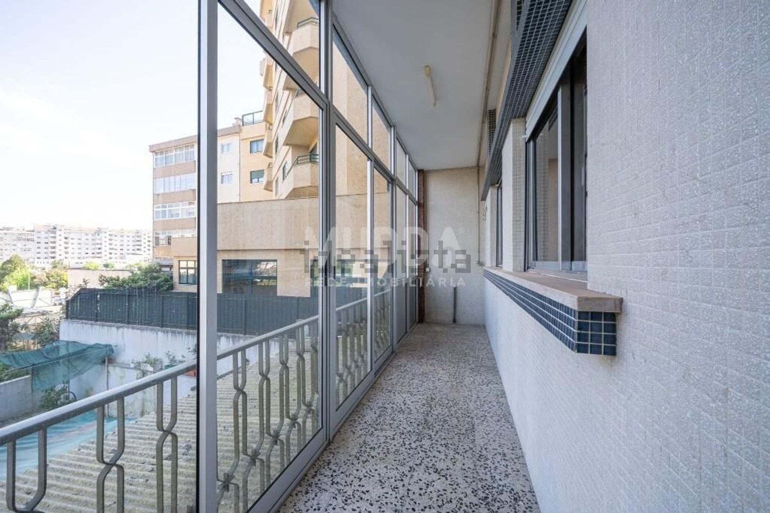 公寓 t4出售在Centro de Oliveira de Azeméis - 阳台