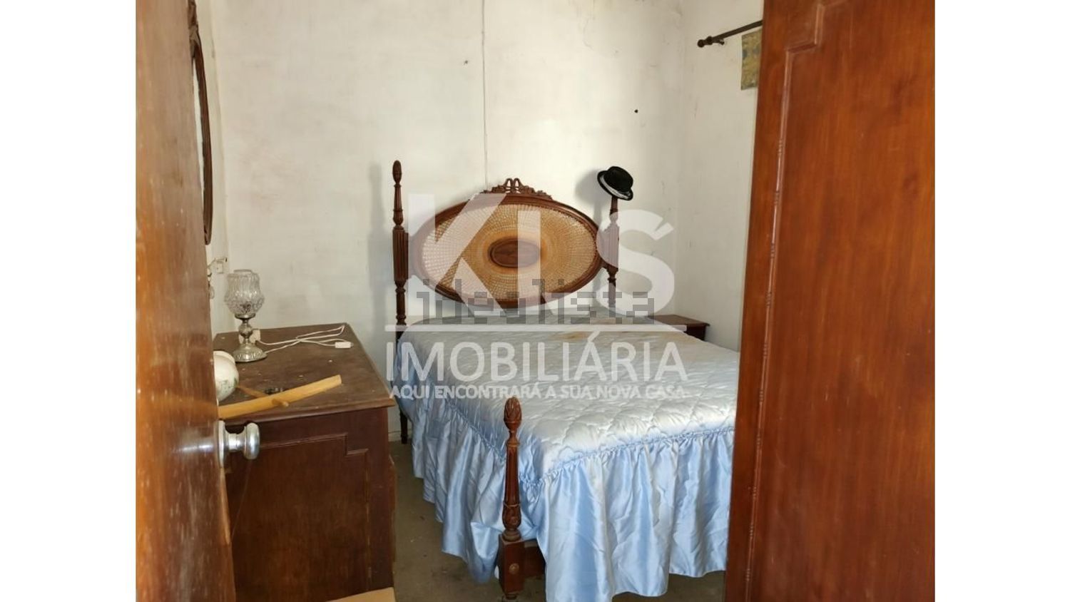 小楼房或独栋别墅出售在São Pedro - 卧室