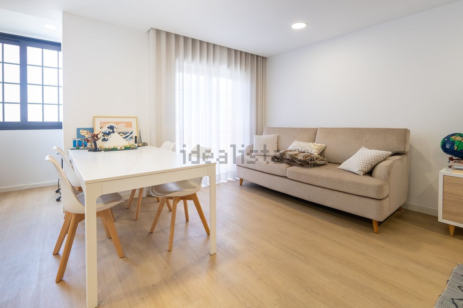 公寓 t2出售在Avenida Fernandes Lavrador s/n - 客厅