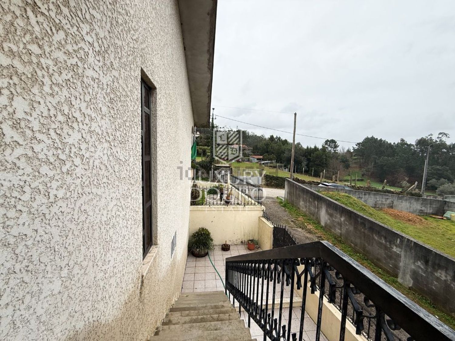 小楼房或独栋别墅出售在Rua Ribeira - 阳台