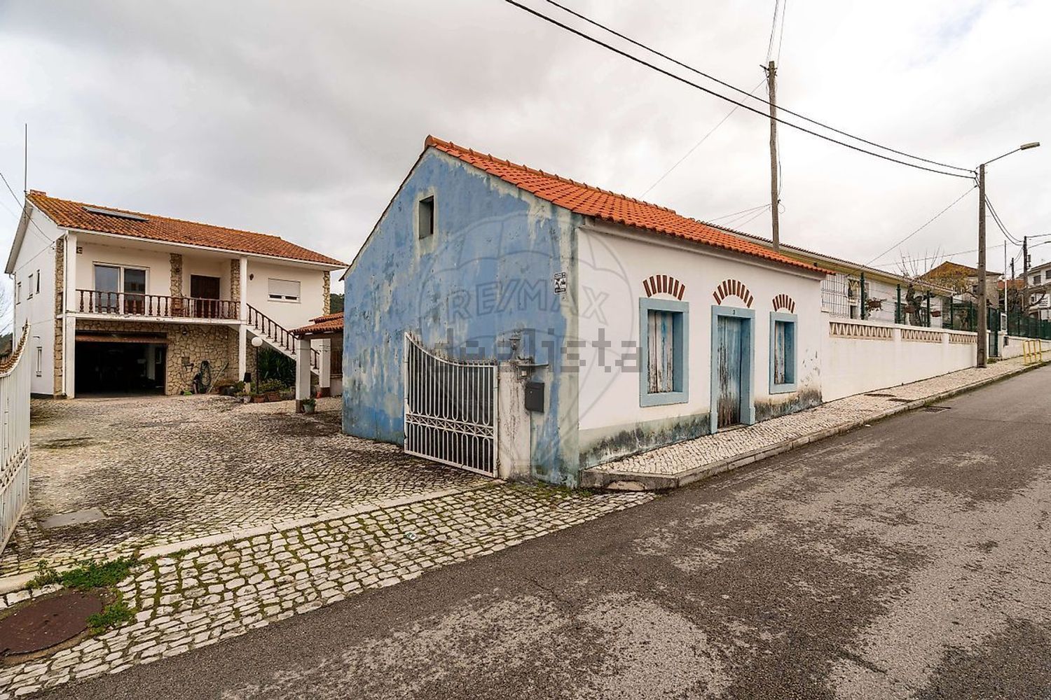 小楼房或独栋别墅出售在Rua dos Castanheiros - 外立面
