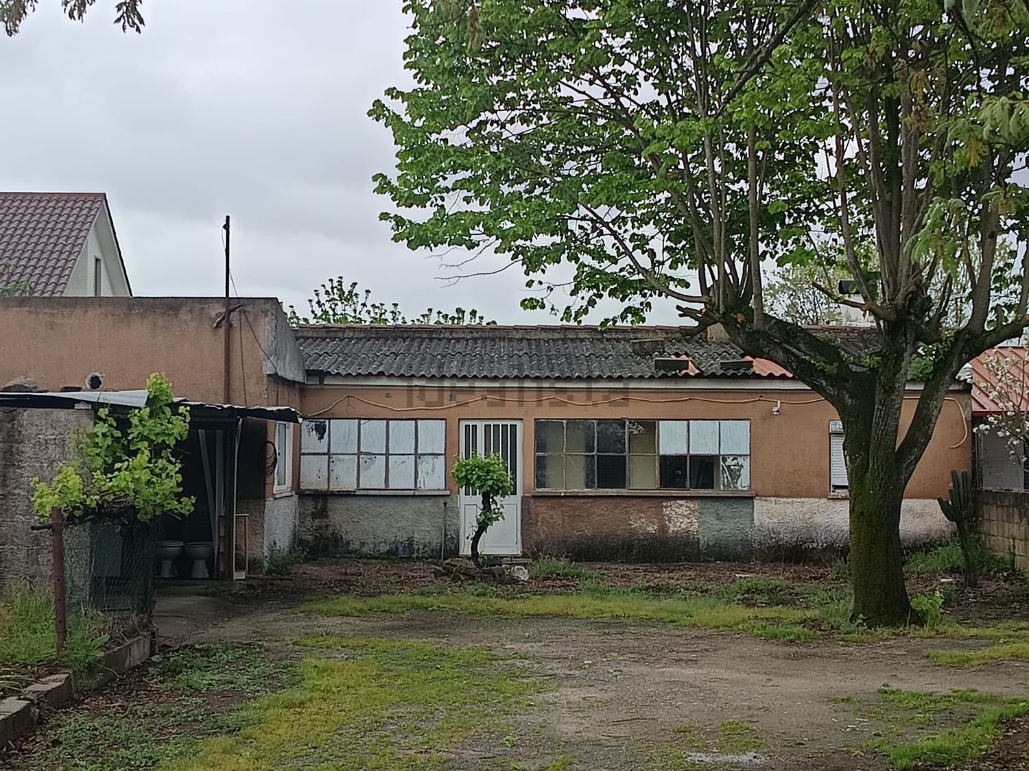 小镇楼房出售在Rua do Sítio de Rosales, 7 - 外立面