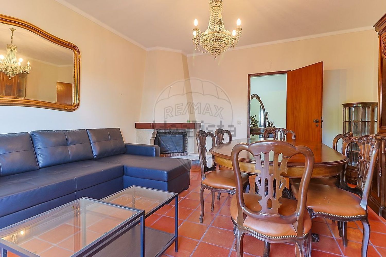 出租公寓 t3在Rua António Jardim - 客厅